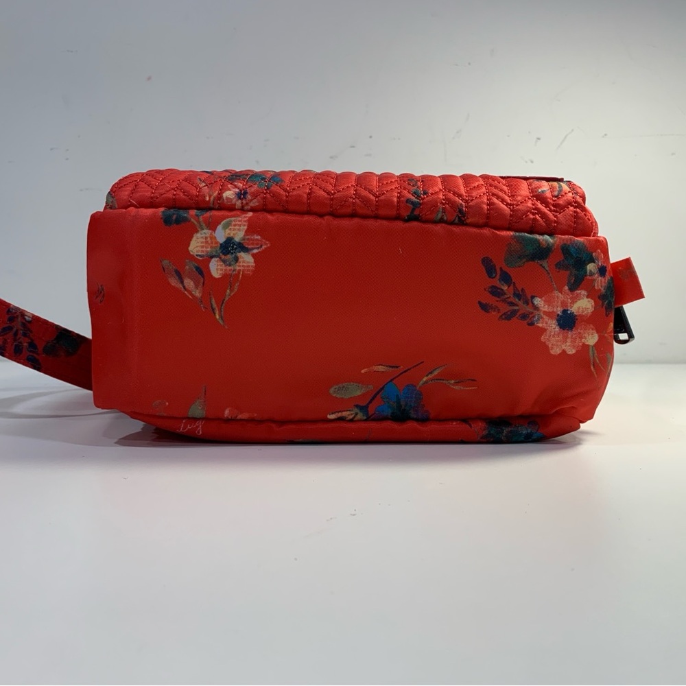 Lug Ranger Crossbody Purse Adjustable Strap Multi Pockets Quilted Bouquet Red - Picture 11 of 16